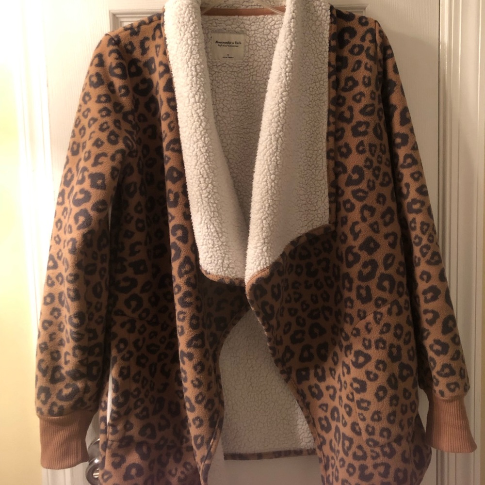 Abercrombie and Fitch leopard print warm jacket